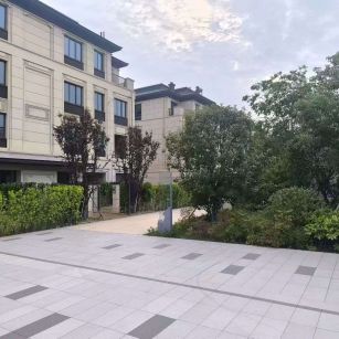 江西 芝麻白与芝麻白搭配铺装，尺寸1200*600