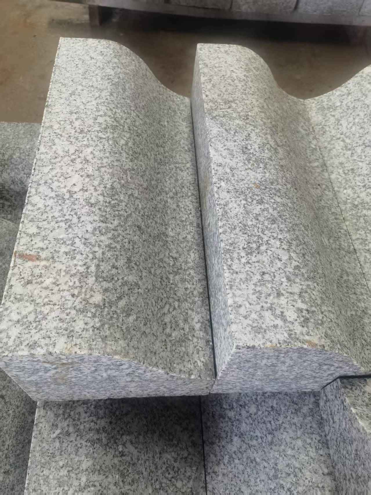 江西芙蓉白S型拉丝面路沿石