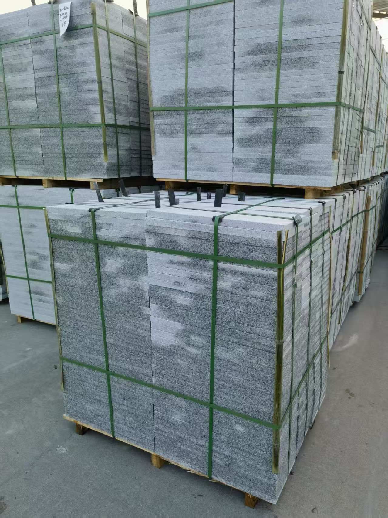 江西 芝麻白地铺石材