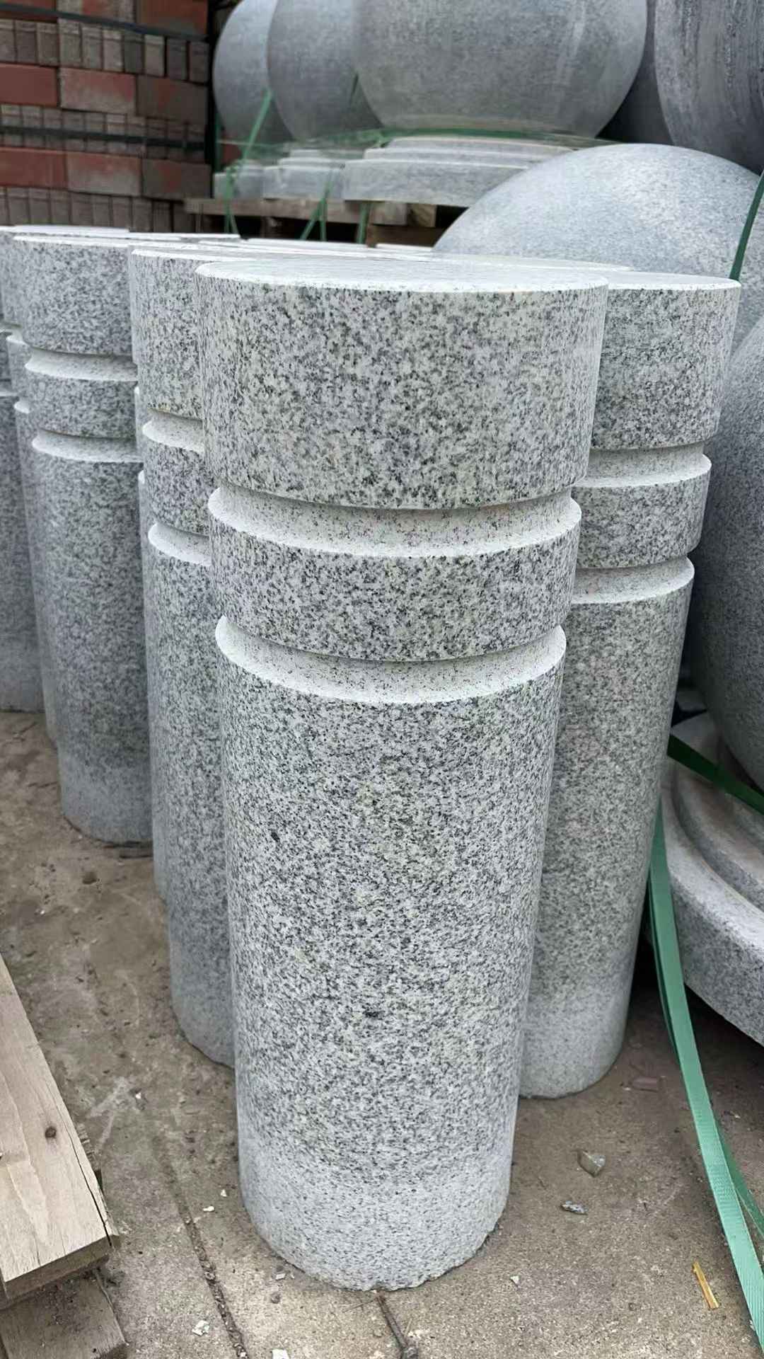江西 芝麻白花岗岩挡车柱、隔离柱多少钱