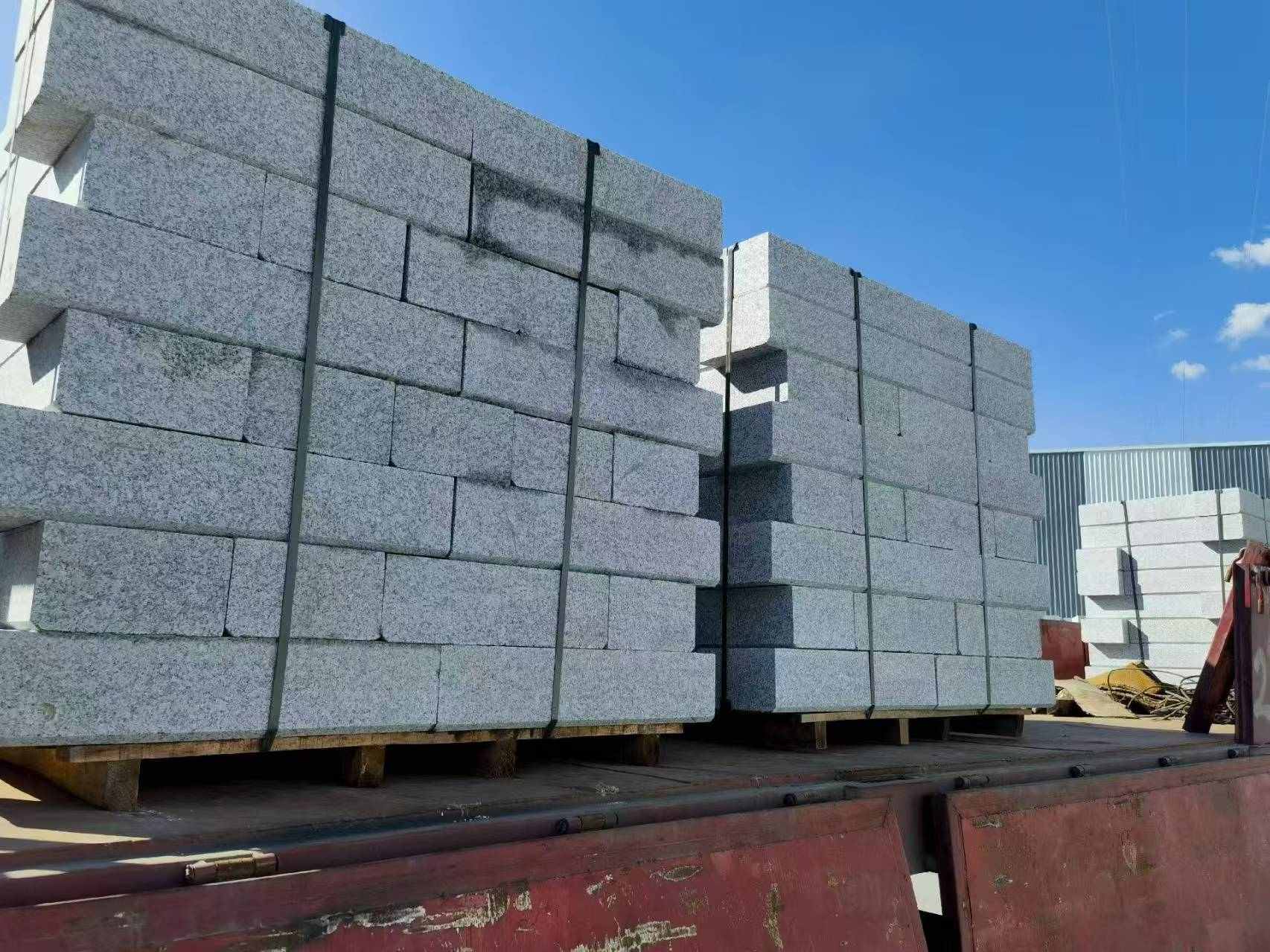 江西 路沿石装车出货