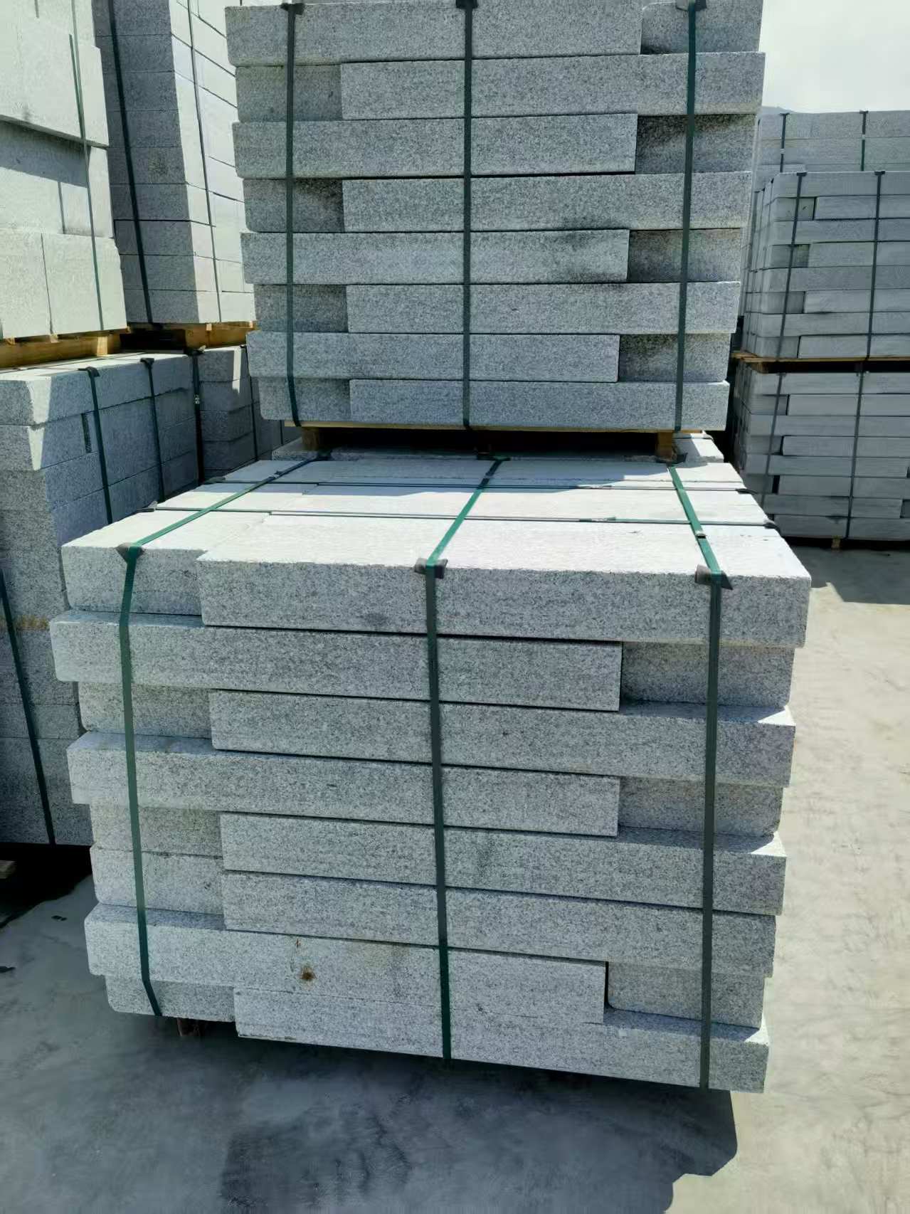 江西 芙蓉白花岗岩路沿石、平石尺寸标准，色泽均匀