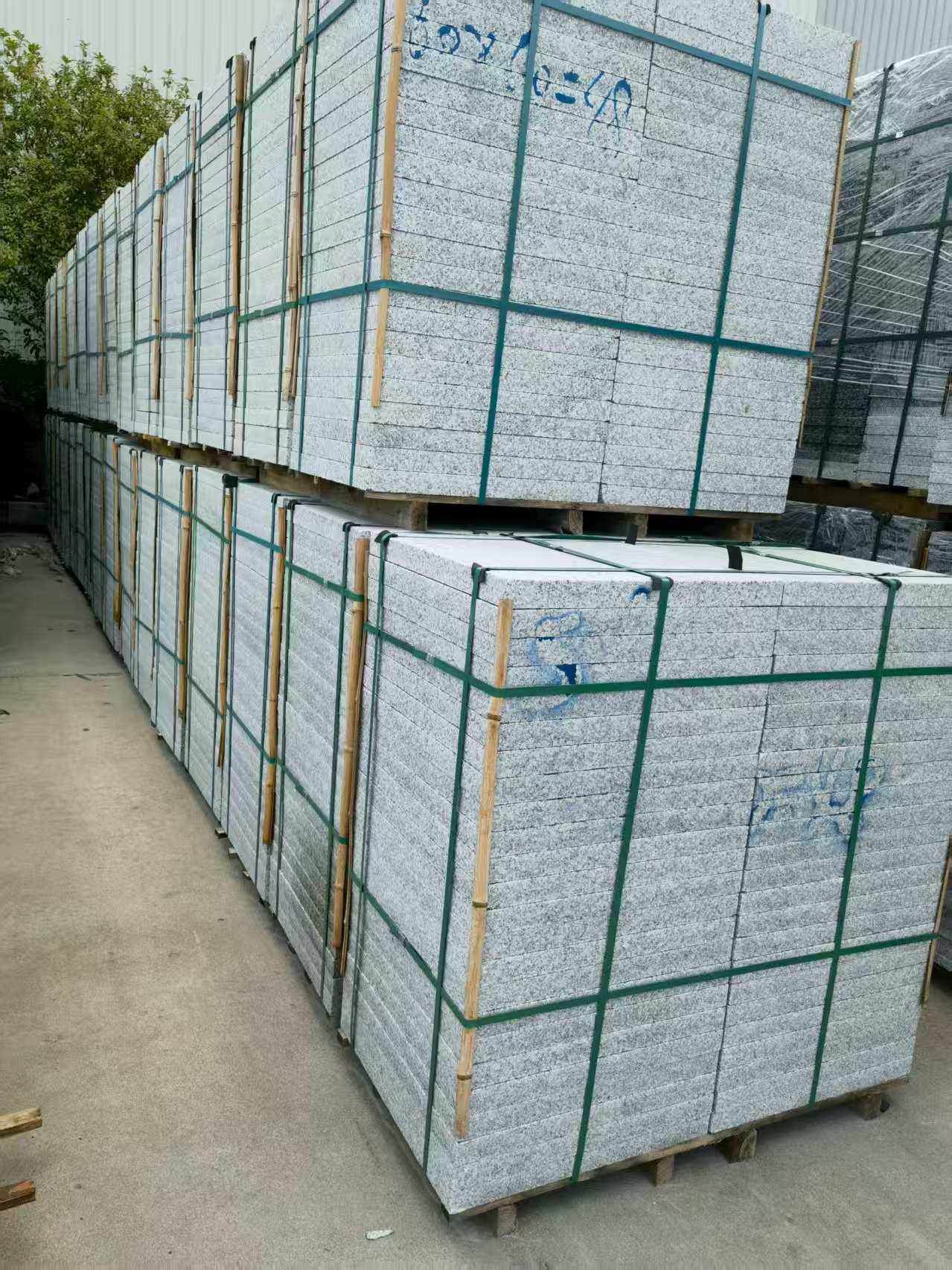 江西 大花芙蓉白火烧成品，市政园林广场地铺石